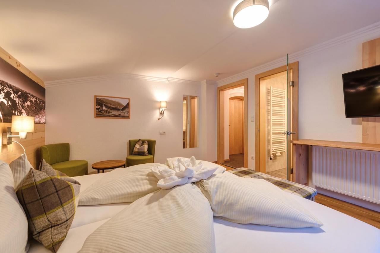 Hotel Enzian Paznaun ซี ภายนอก รูปภาพ